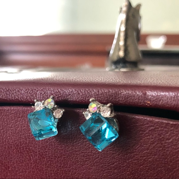 Aqua Crystal Earrings - Picture 2 of 2